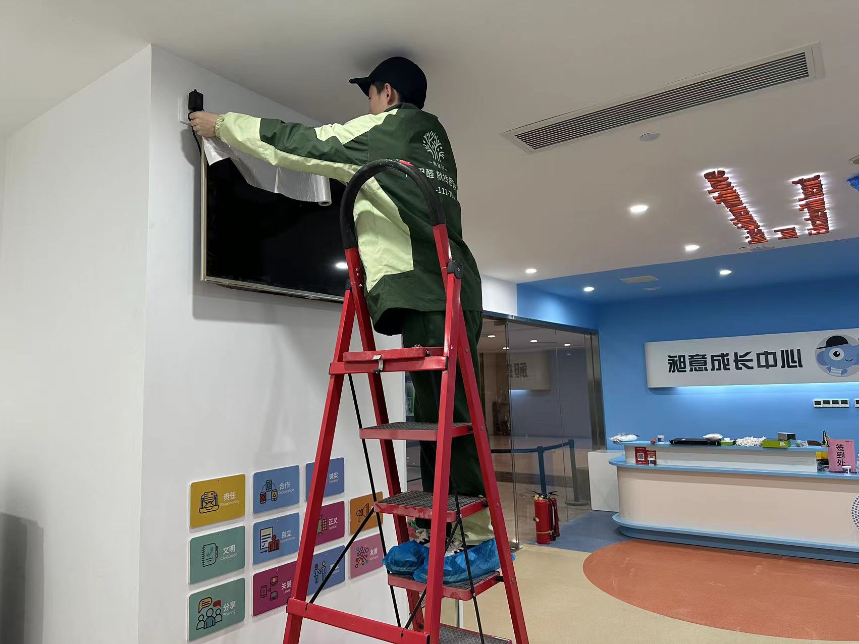 上海市嘉定区白银路288弄56号上海嘉定昶意培训学校